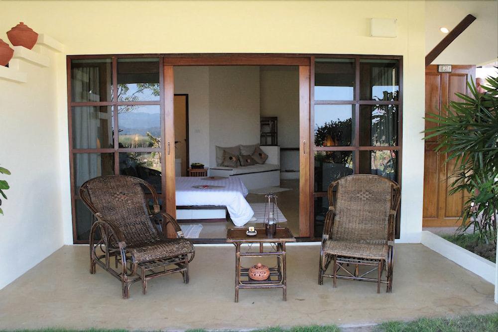 Maekok River Village Resort Mae Ai Екстер'єр фото