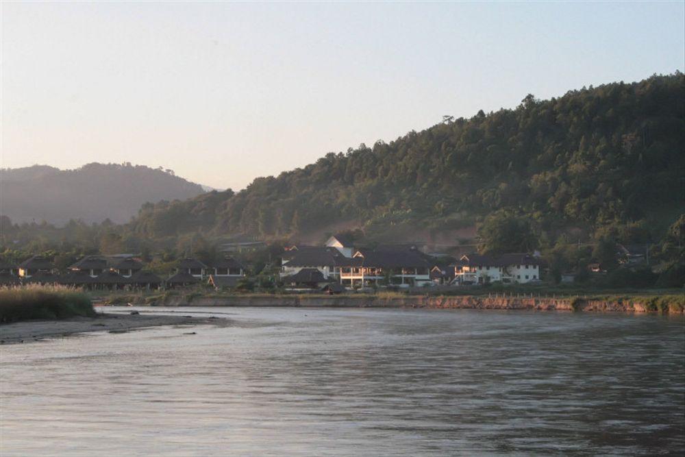 Maekok River Village Resort Mae Ai Екстер'єр фото