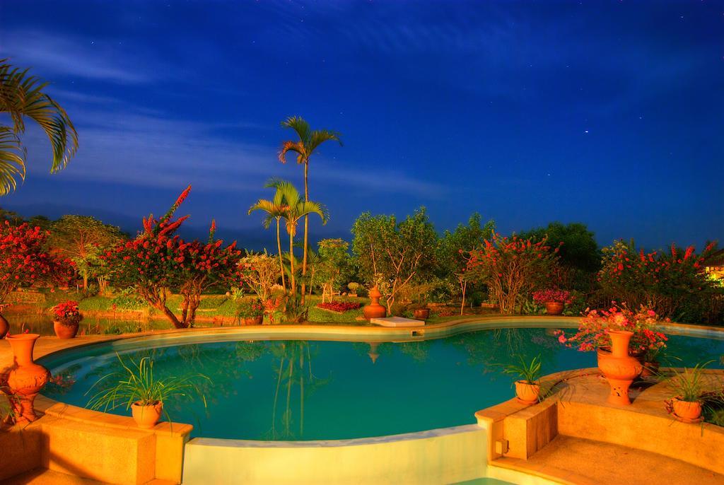 Maekok River Village Resort Mae Ai Екстер'єр фото