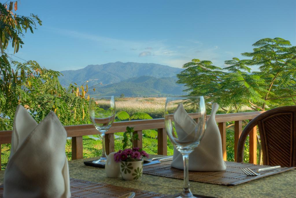 Maekok River Village Resort Mae Ai Екстер'єр фото